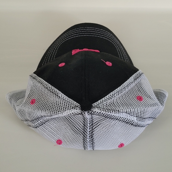 T-Mobile Hat Trucker Style Snapback Black, Embroidered Pink Logo & White Mesh - Picture 3 of 12